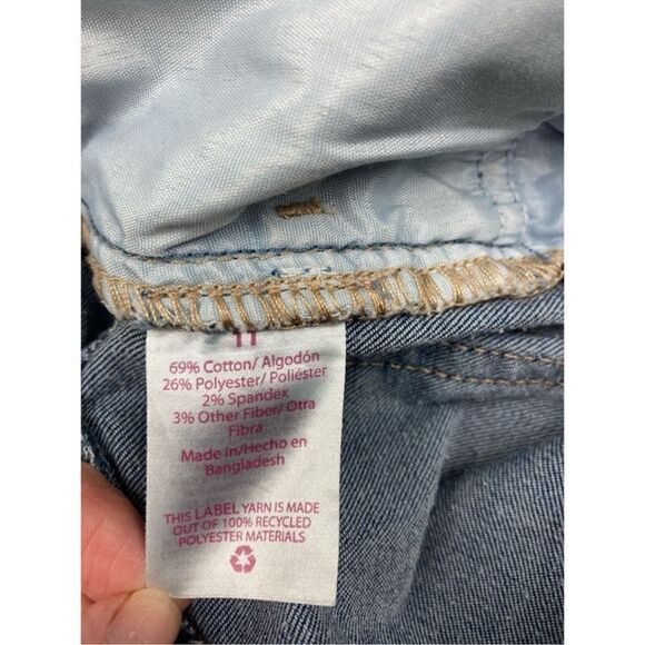 No Boundaries Juniors daisy print Curvy Ultra High Rise Crop Skinny Jeans - Picture 6 of 7